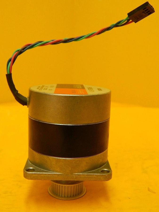 Used Oriental Motor PH266L-31 2-Phase Stepping Motor VEXTA Used Working