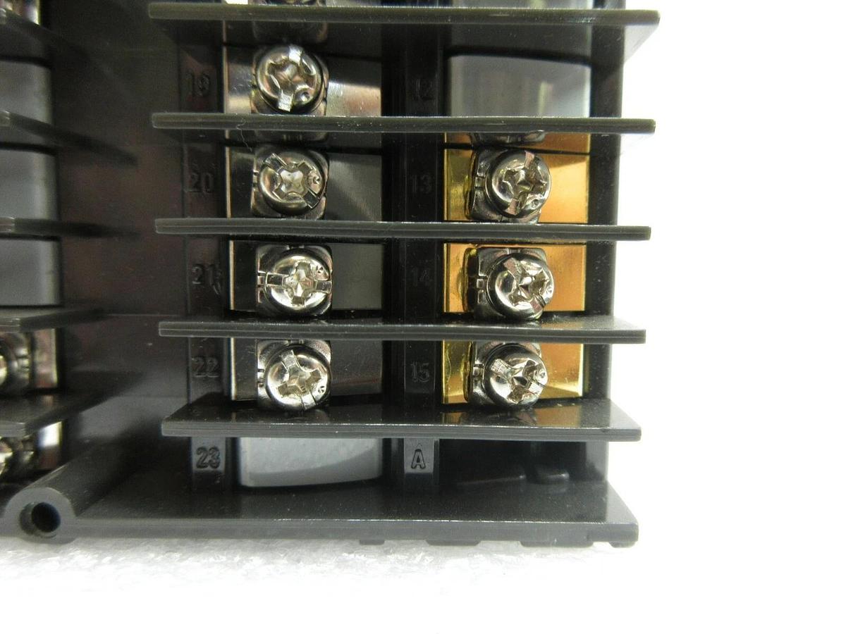 Used RKC Instruments F700FD12-V*CN-NNN-4A Temperature Controller Lot of 2 Used