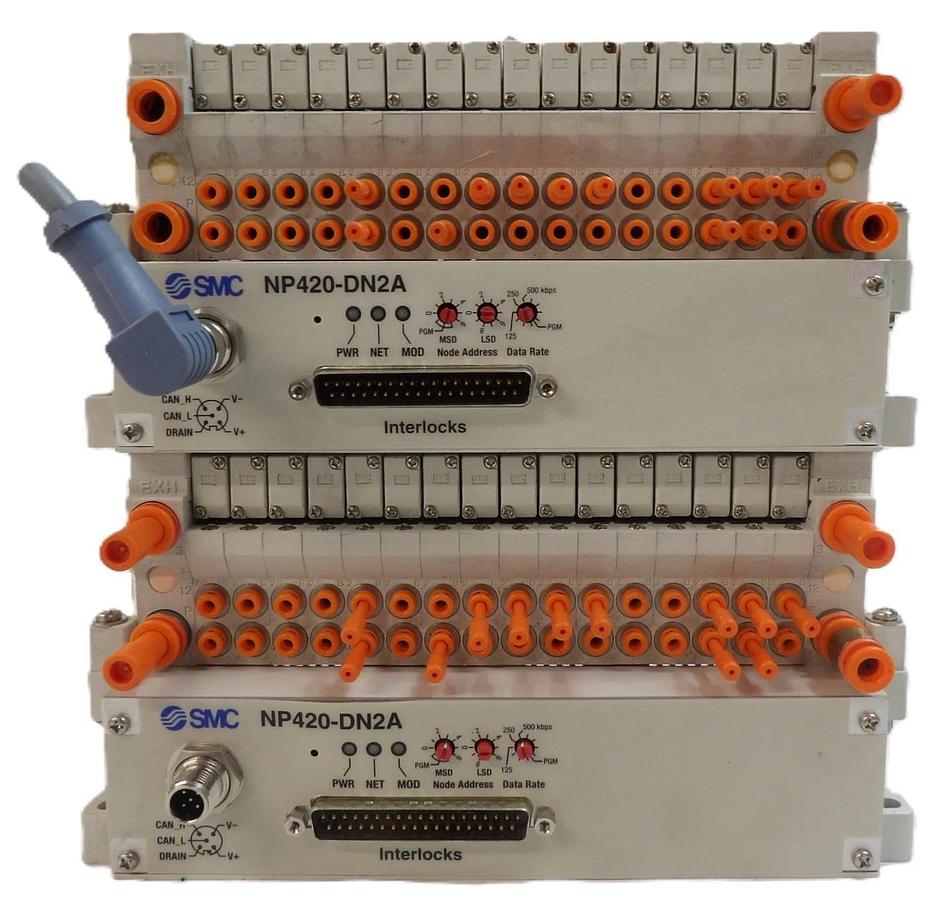 Used SMC VV5Q11-16-X1380 16-Port Pneumatic Manifold NP420-DN2A Lot of 2 Working