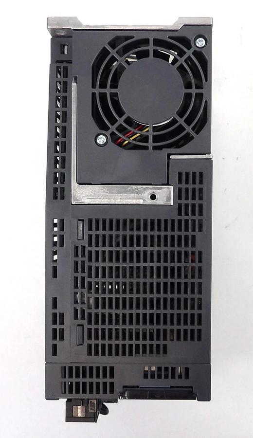 Used Mitsubishi Electric MR-J4W3-444B-MA133 Servo Amplifier MELSERVO-J4 Working