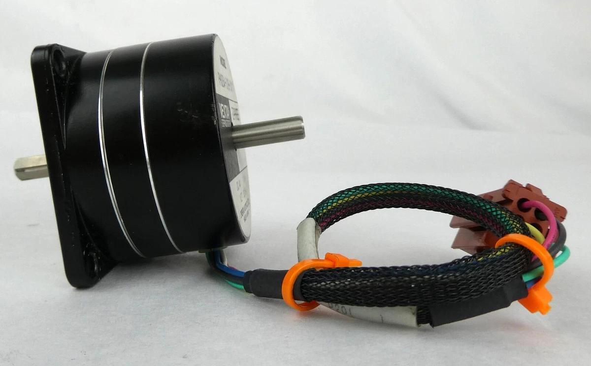 Used Oriental Motor PH264-01B-C11 Stepping Motor AMAT 0090-09027 CVD Lot of 4 Working