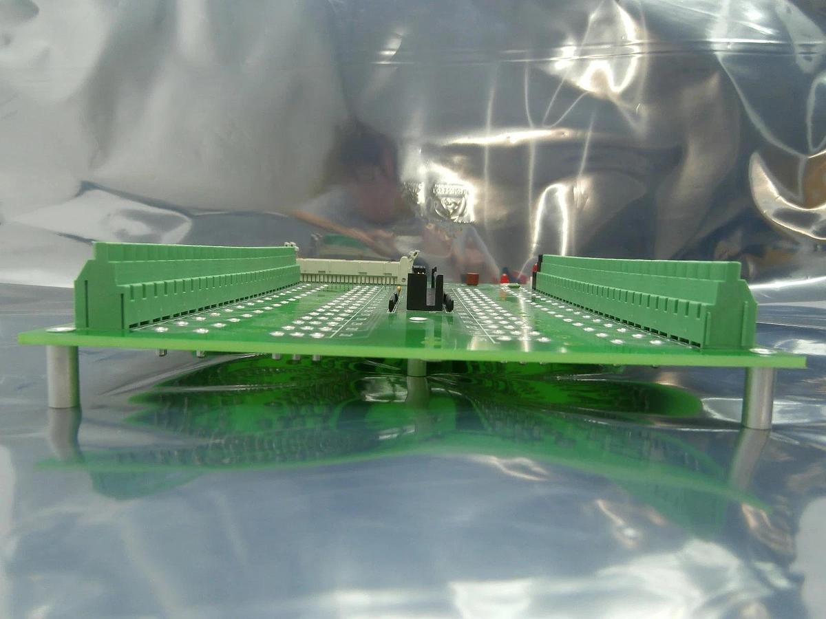 Used Opto 22 G4PB32H 32-Channel Field Control I/O Module Rack Chassis PCB New