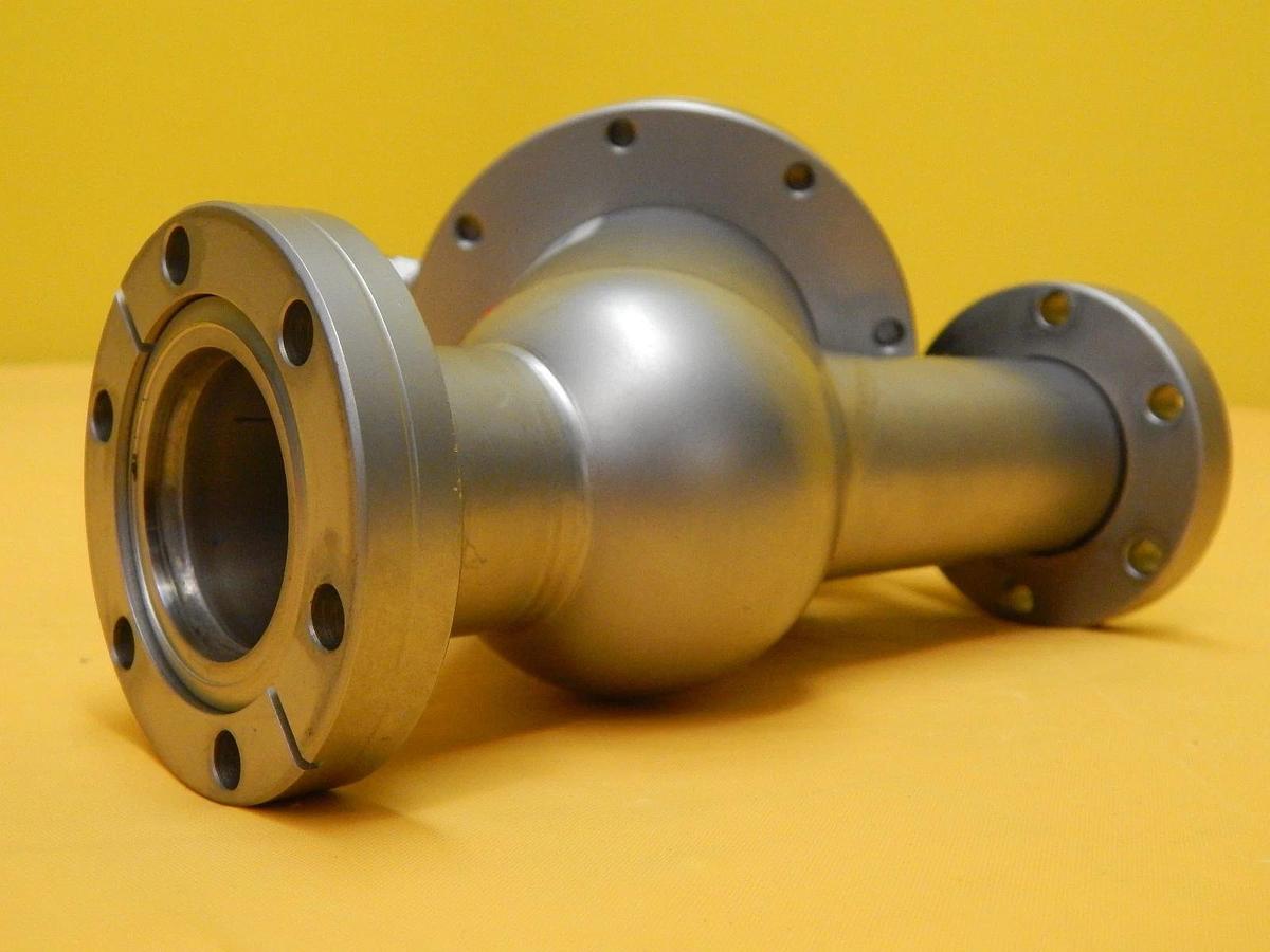 Used Nor-Cal Products CSTVP-1502-CF-S12 Pneumatic Straight-Through Poppet Valve Used