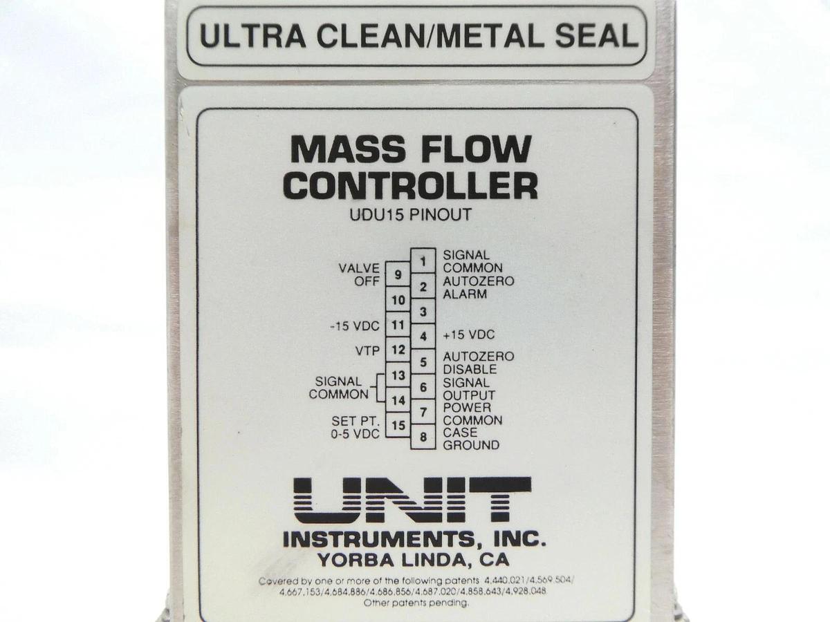 Used UNIT Instruments UFC-8160 Mass Flow Controller MFC 100 SCCM CF4 Working Spare