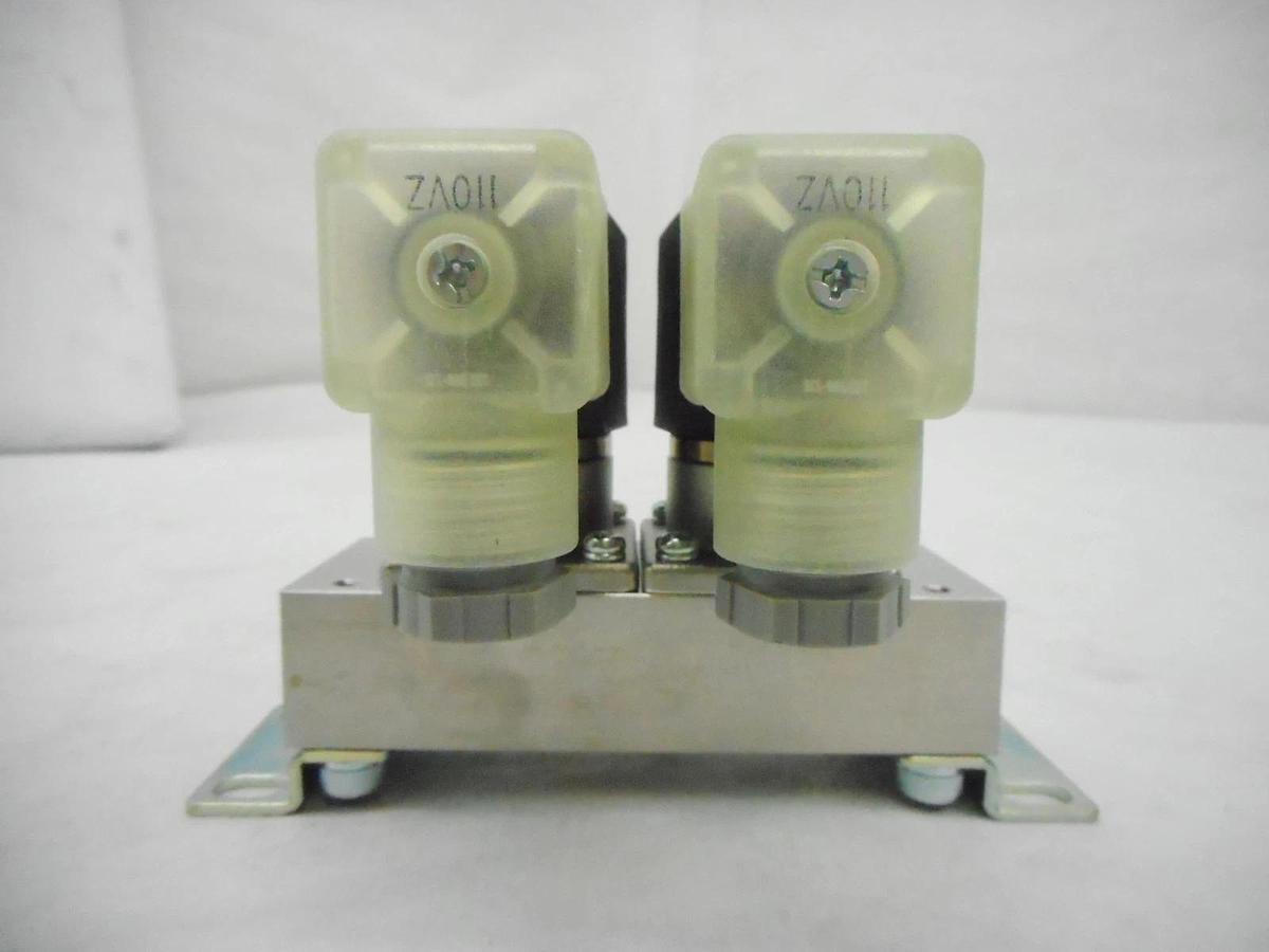 CKD GAB3T2-3 Solenoid Valve Manifold GAB3X A714 Reseller Lot of 2 New
