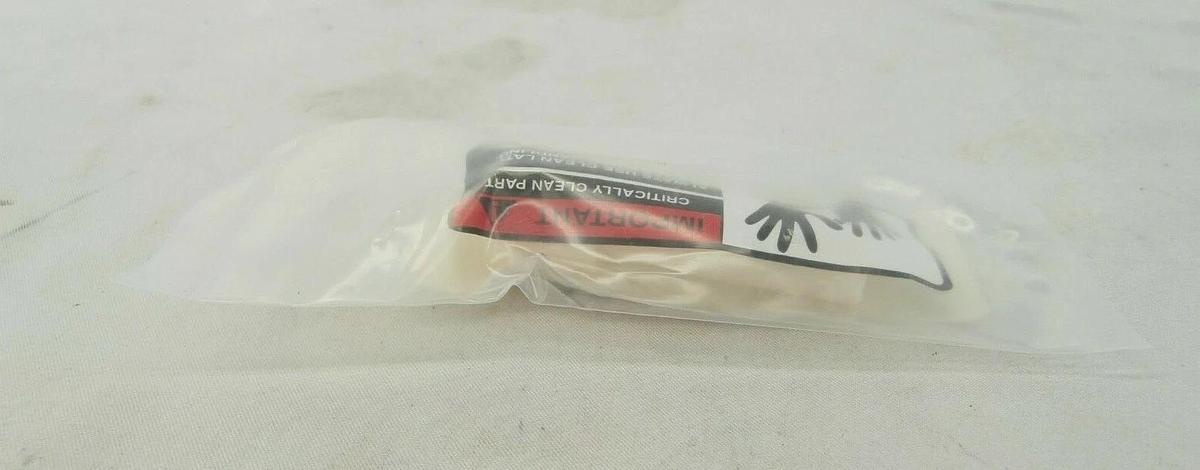 AMAT Applied Materials 0020-35291 Plug Gas Nozzle DPS Metal Etch Lot of 4 New