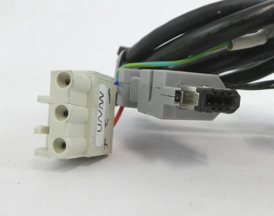 Used Yaskawa America SGMPH-01AAE-YA11 AC Servo Motor Assembly Working