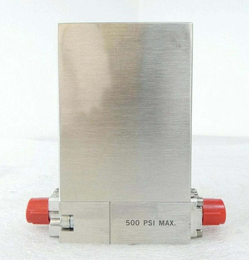 Used UNIT Instruments UFC-1660 Mass Flow Controller MFC Micron 81-UN109R Working