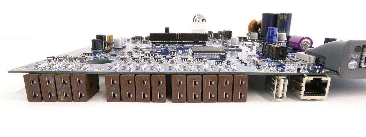 Used Edwards P501968-0001 Chiller PCB Maxcool Control Board Working