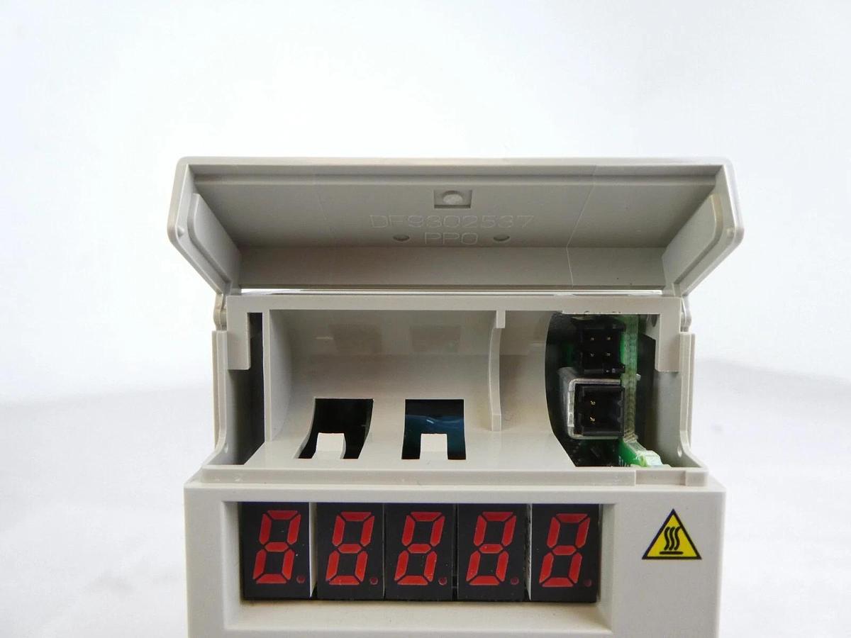 Yaskawa Electric SGDH-01AE Servo Drive SERVOPACK AMAT Reseller Lot of 3 New