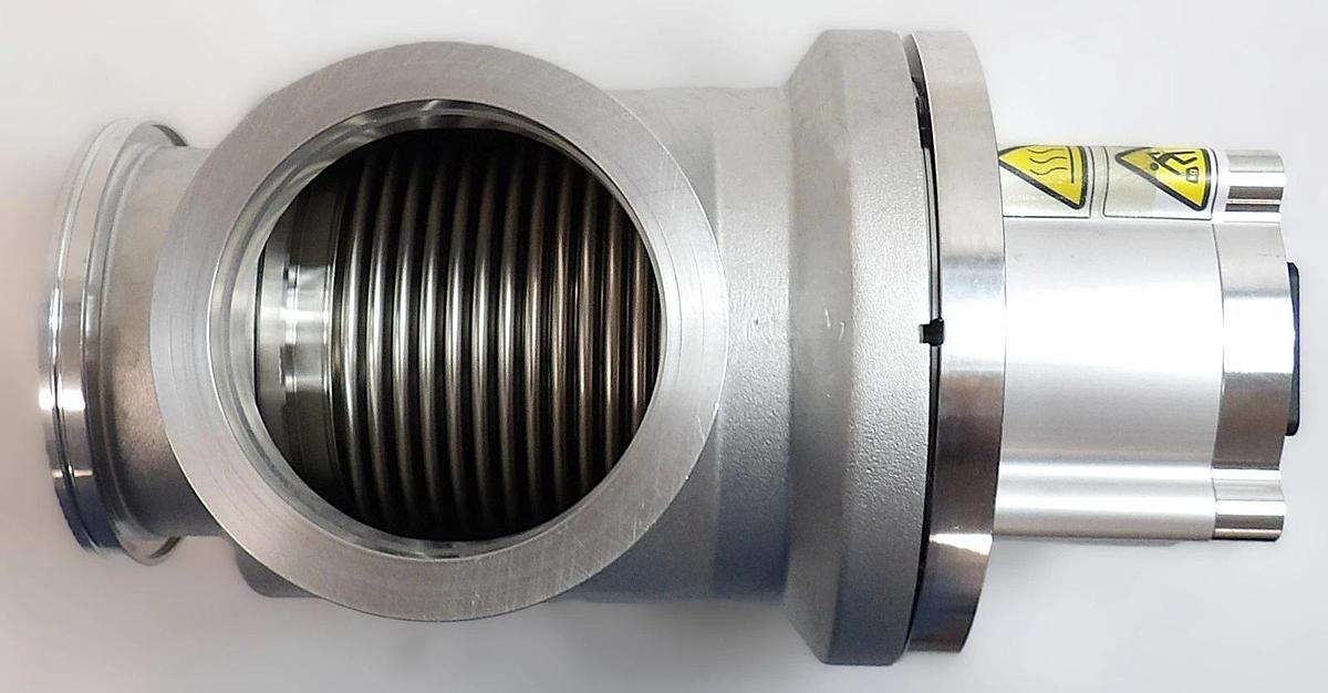Used VAT 26440-QA21-CPK1 High Vacuum HV Angle Valve Bellows Series 26 Working