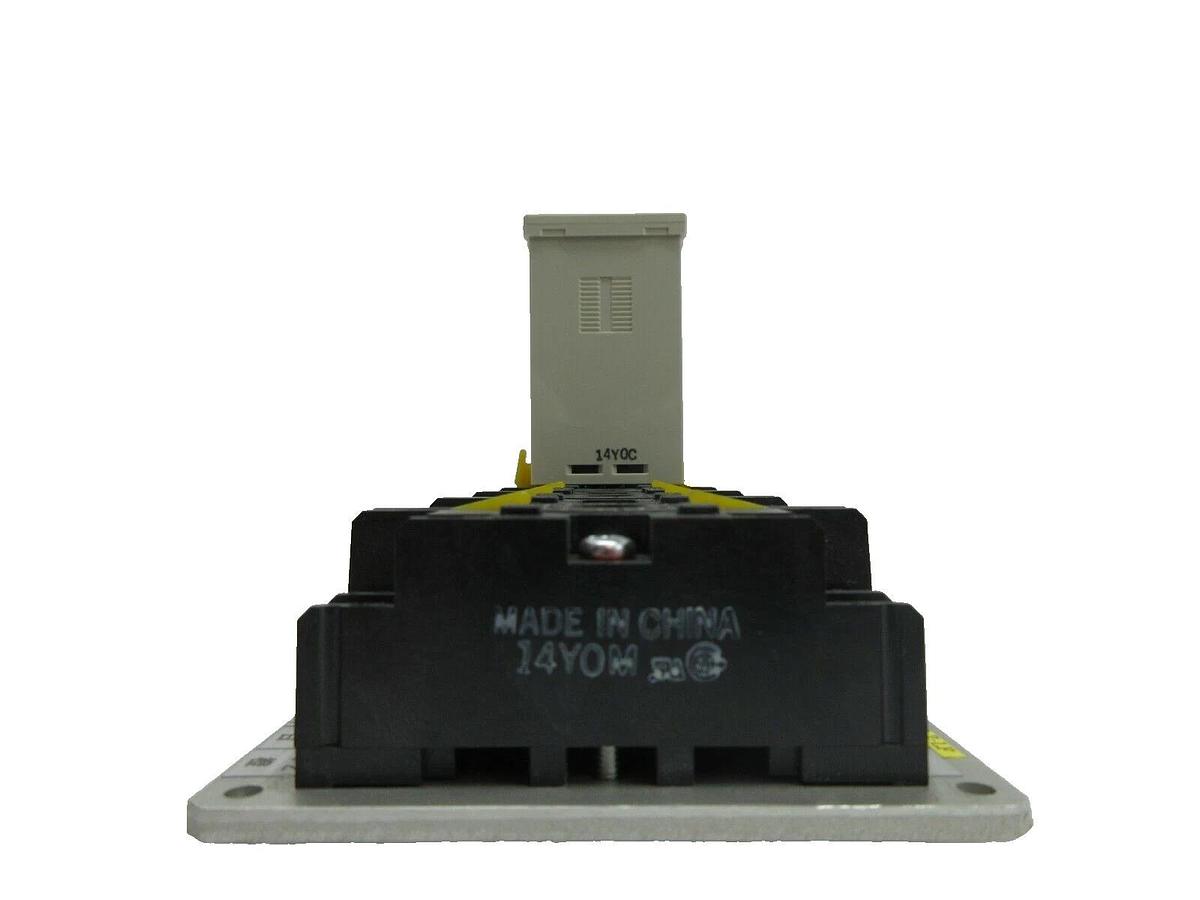 Used Omron E2CA-AL4D-3 Proximity Sensor Amplifier Assembly Set of 3 Nikon NSR Working