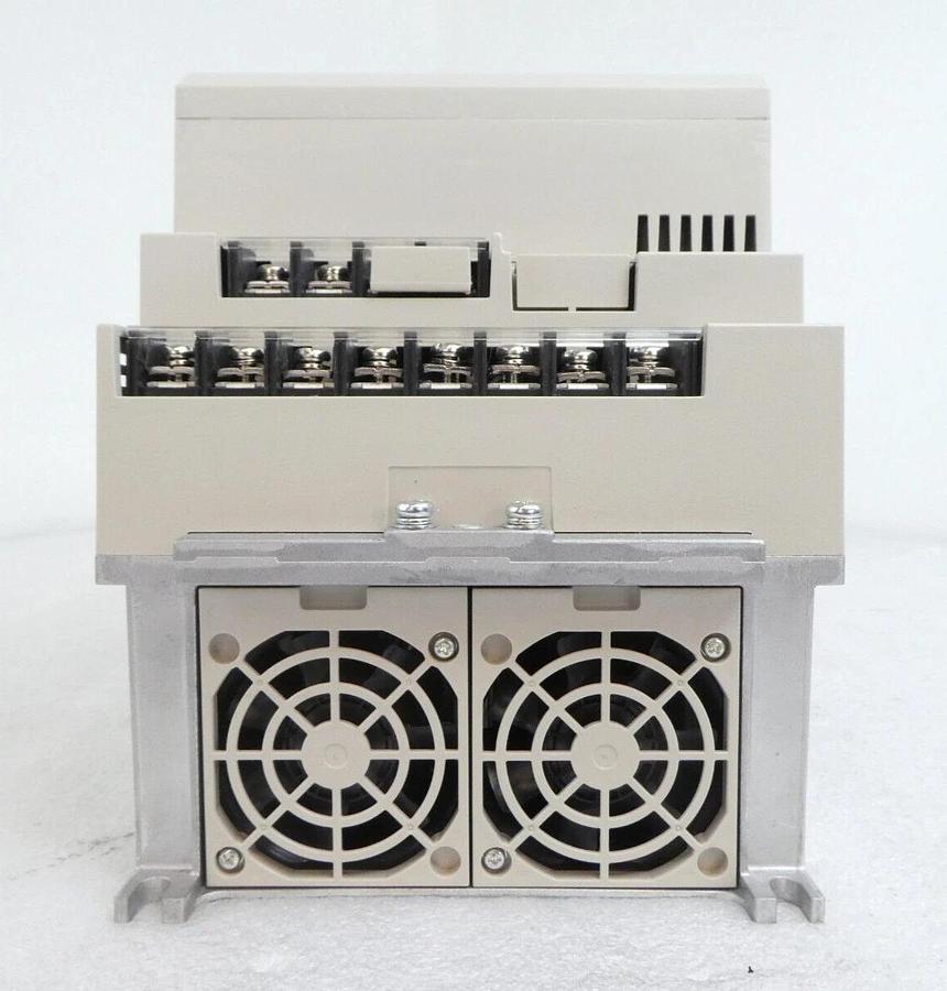 Used Yaskawa Electric SGD7S-550A00A Servo Drive Sigma-7 SERVOPACK AMAT Working Spare
