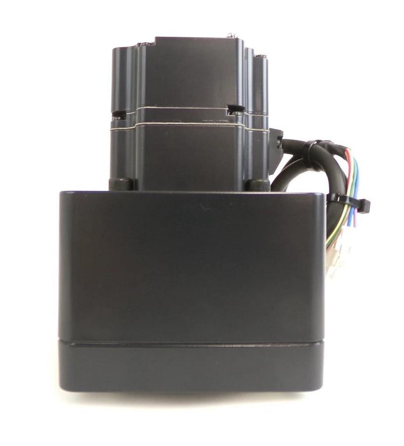 Oriental Motor BLE512CM200F Motor and Driver Set BLEM512M2-GFS BLED12CM New