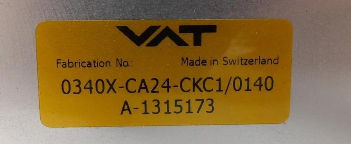 Used VAT 0340X-CA24-CKC1 300mm Pneumatic Chamber Slit Valve Working