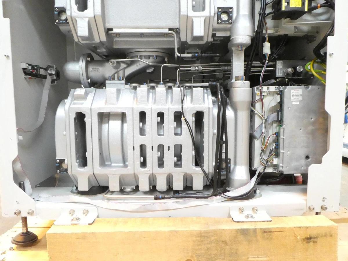 Refurbished iXH 3045H Edwards NRY4JB000XS Vacuum Dry Pump IXH3045H Manufacturer Refurbished
