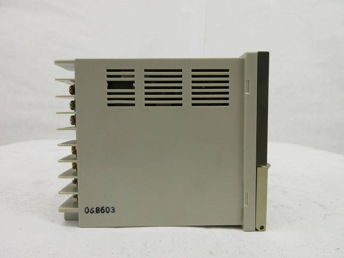 Used Omron E5AX-LA02 Digital Process Temperature Humidity Controller E5AX Lot of 3
