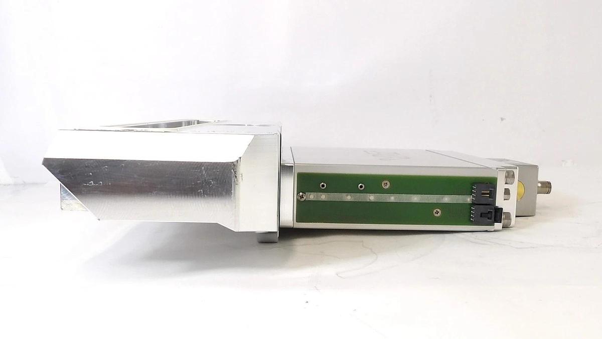 Used VAT 0340X-CA24-CJY1 Rectangular Insert MONOVAT Slit Valve Working
