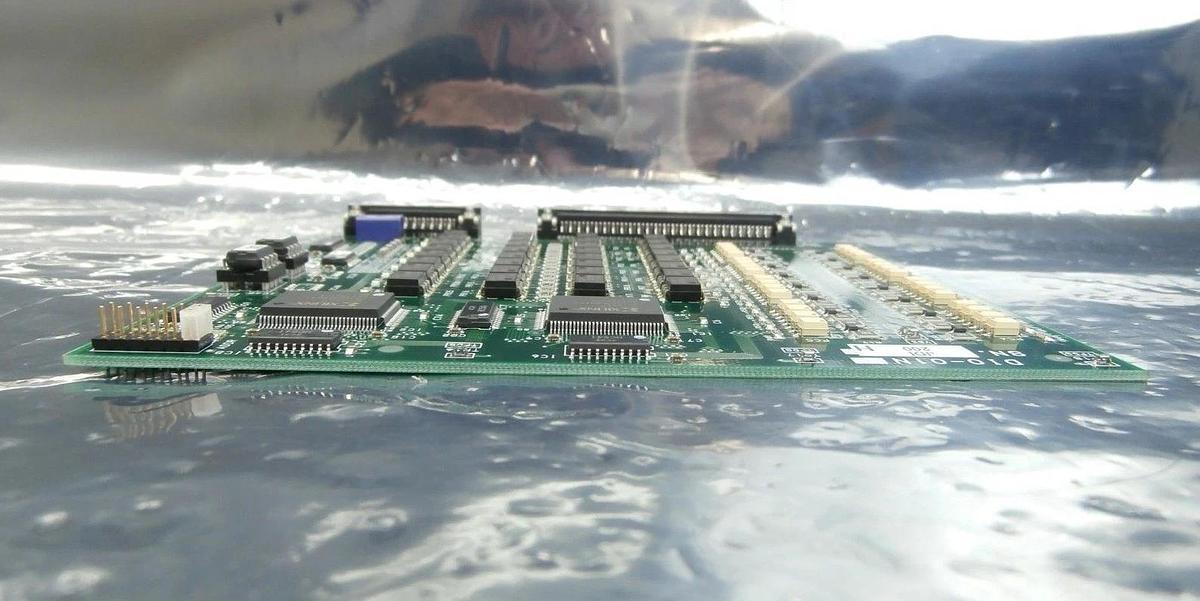 Used Hitachi DIO-01N Digital I/O Board PCB Card M-712E Shallow Trench Etcher Working