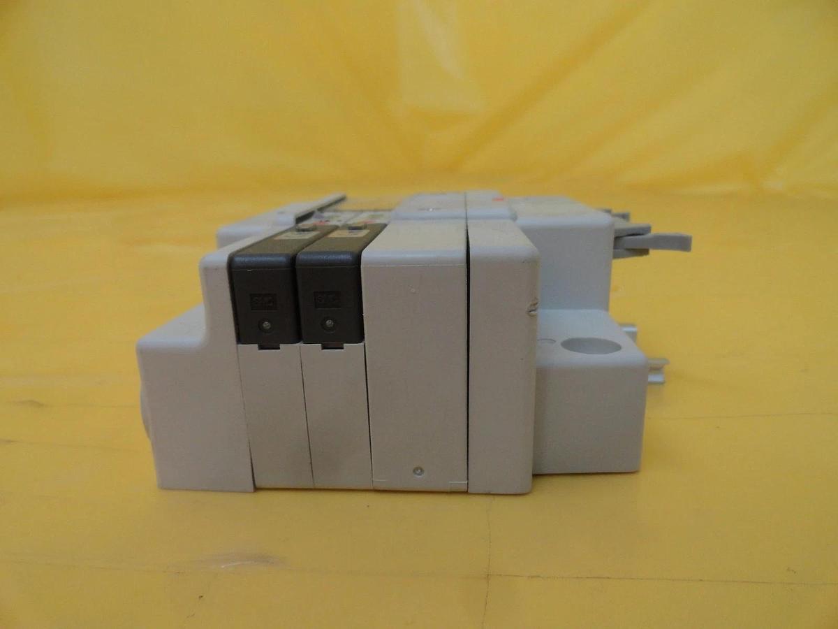 Used TEL Tokyo Electron 2-Port Pneumatic Manifold SQ1231DY-5-C4-Q PR300Z Used