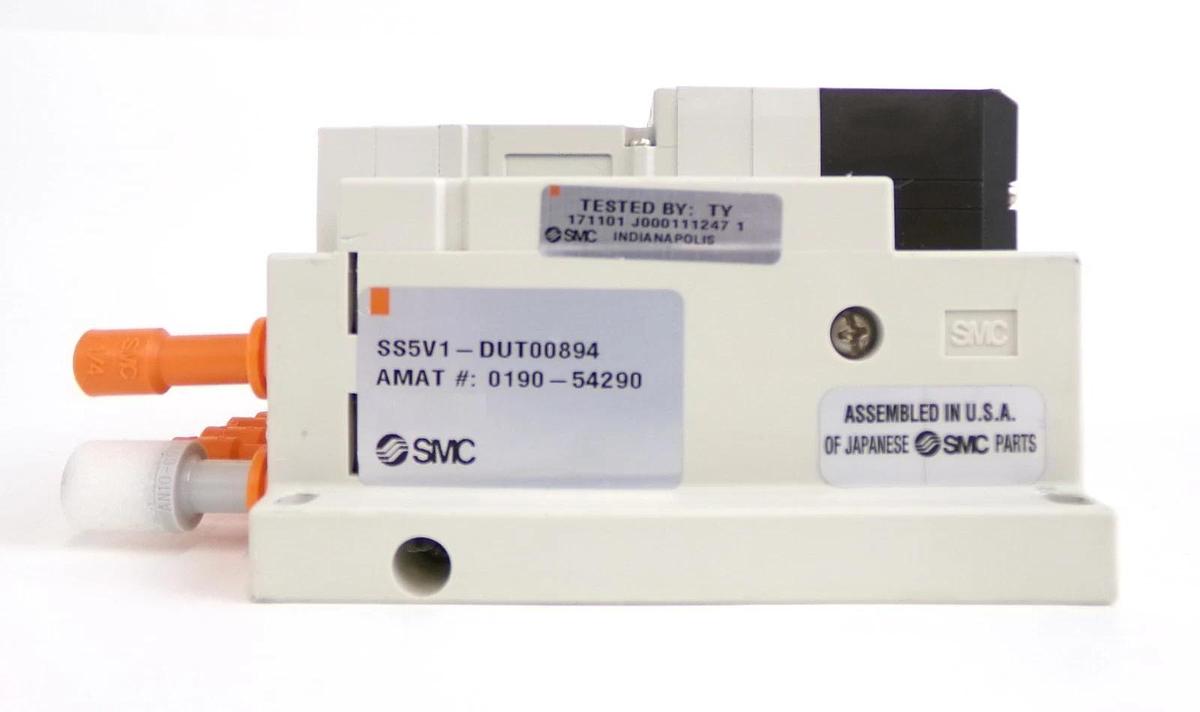 Used SMC SS5V1-DUT00894 15-Port Pneumatic Manifold AMAT 0190-54290 Working