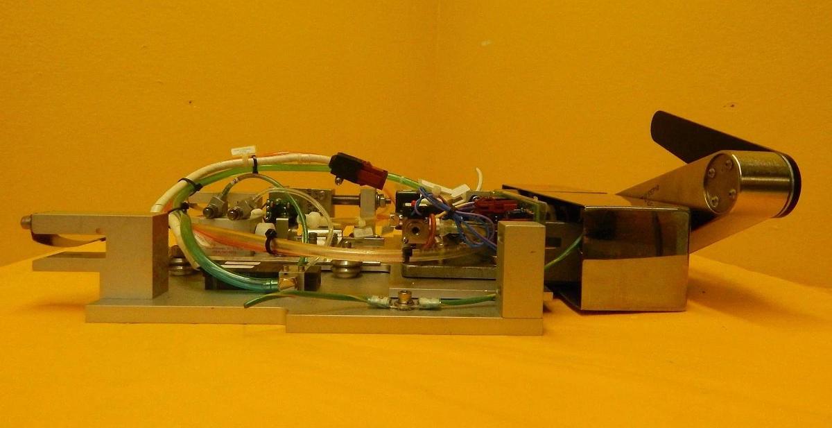 Used SVG Silicon Valley Group 99-38154-01 Shuttle Arm Assembly Rev. U 90S DUV Working