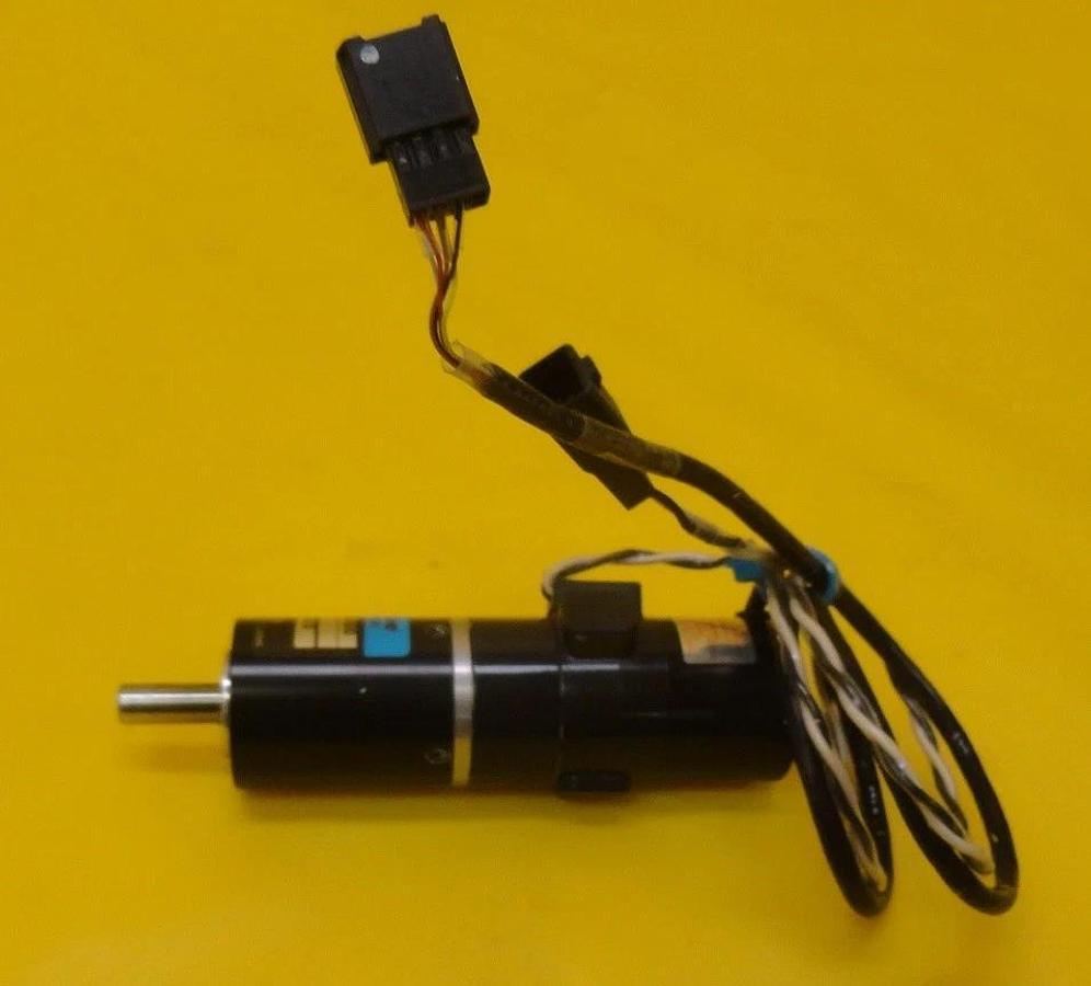 Used Harmonic Drive Systems RH-8C-6006-E100DO Servo Actuator Hi-T Drive Working
