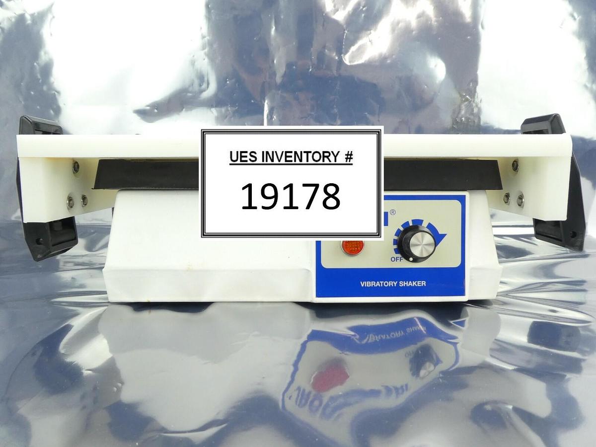 IRORI AC96-05-100V Cleaving Station Vibratory Shaker AccuCleave-96 New Surplus