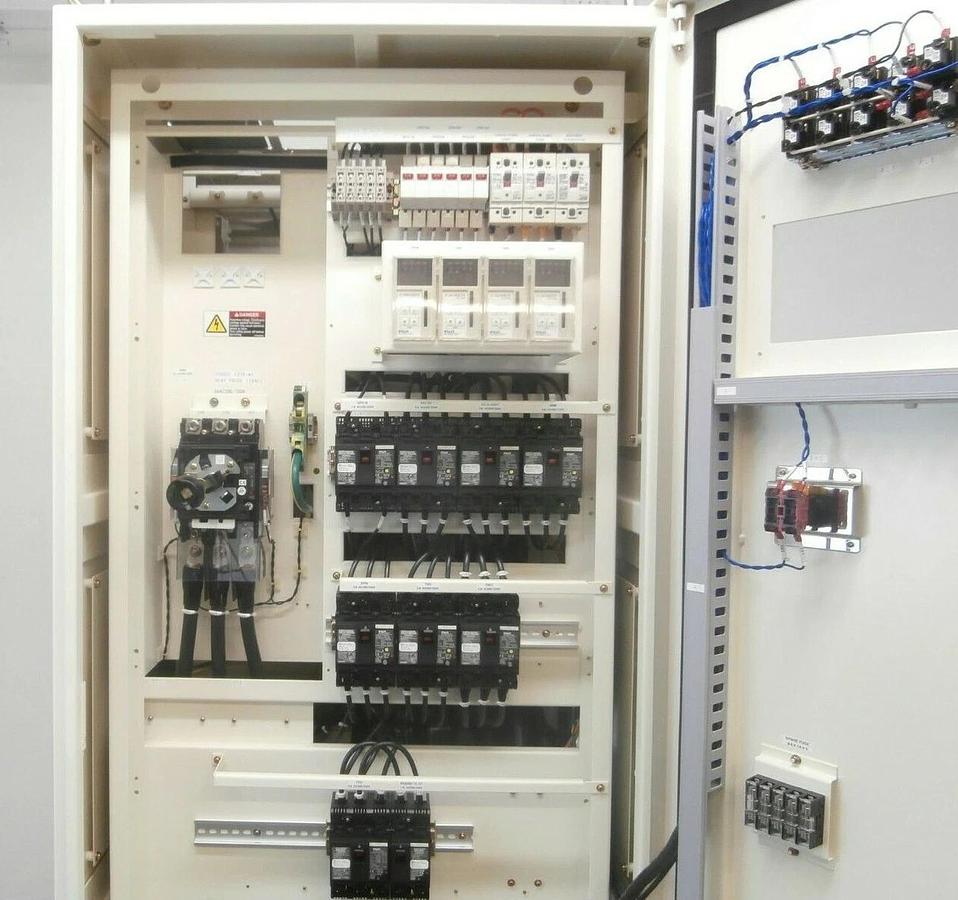 Used TEL Tokyo Electron 5039-000007-12 AC Power Cabinet Lithius Clean Track Working