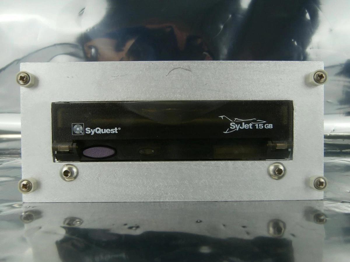 Used SyQuest 35004 SCSI Backup Drive 1.5GB SYJET1SI Ultratech Stepper Titan 4700 Used