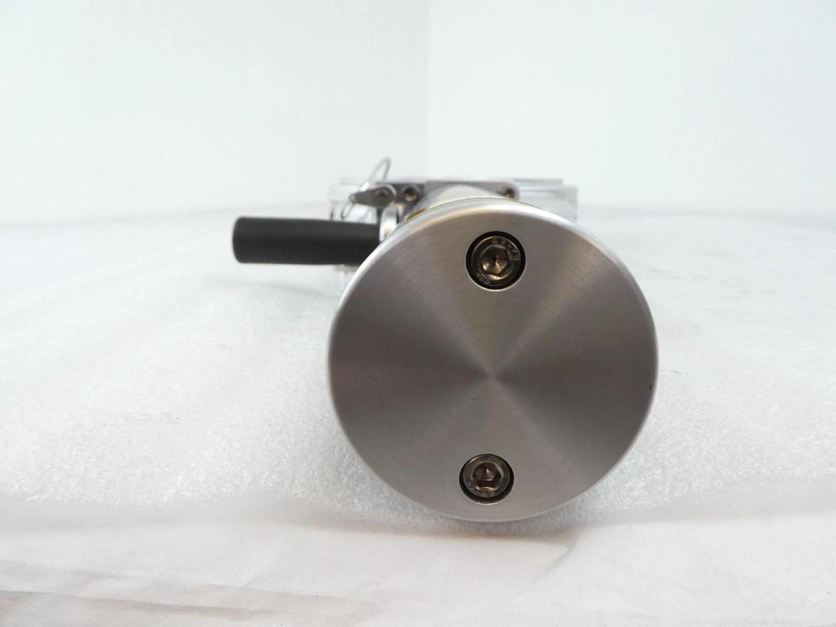 Used VAT 12144-PA03-BAI1 Manual Operation Vacuum Gate Valve Series 121 Working