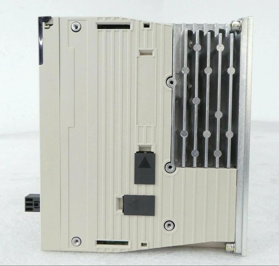 Used Yaskawa Electric SGDV-1R6A01A Servo Drive SERVOPACK Rudolph F30 Working Surplus