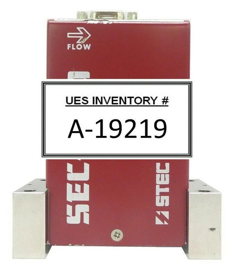 Used STEC SEC-7330M Mass Flow Controller MFC SEC-7330 100 SCCM CHF3 Working Surplus