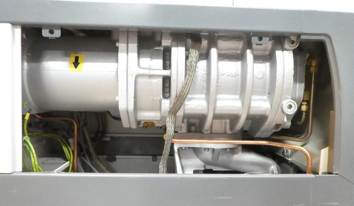 Refurbished iH 1800 NGAC73000PXS Edwards Harsh Vacuum Dry Pump IH1800 OEM Refurbished