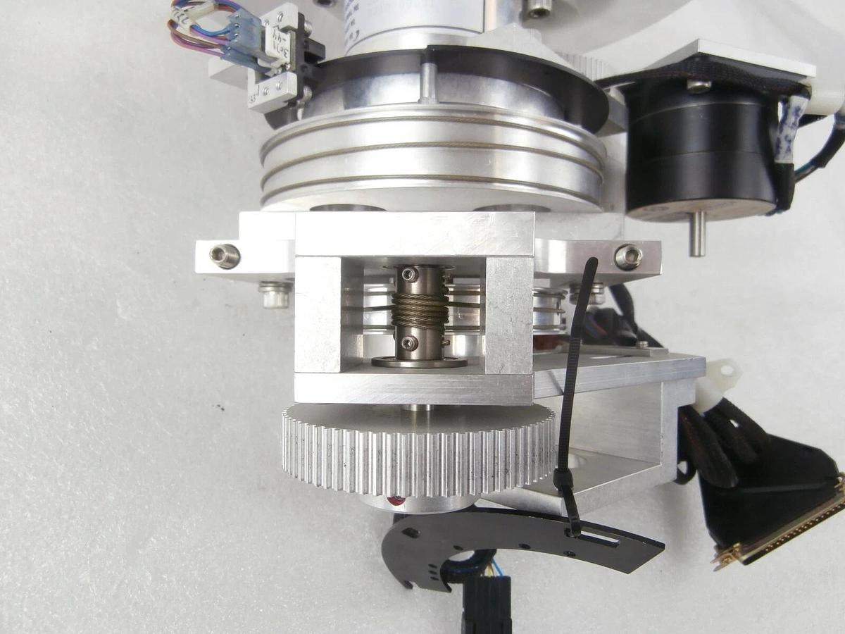 Used AMAT Applied Materials 0010-09031 CVD Wafer Handler Robot Working Surplus
