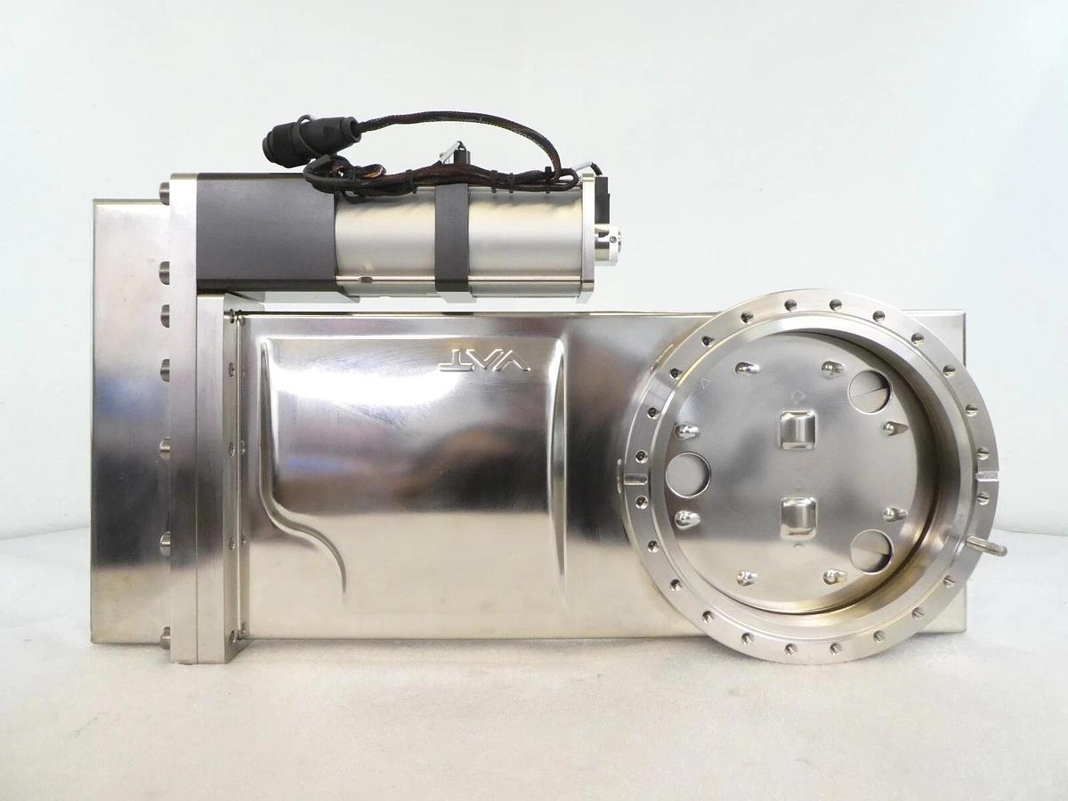 Used VAT 10846-UE28-AVN2 UHV Ultra High Vacuum Gate Valve AMAT Seized Screw Spare