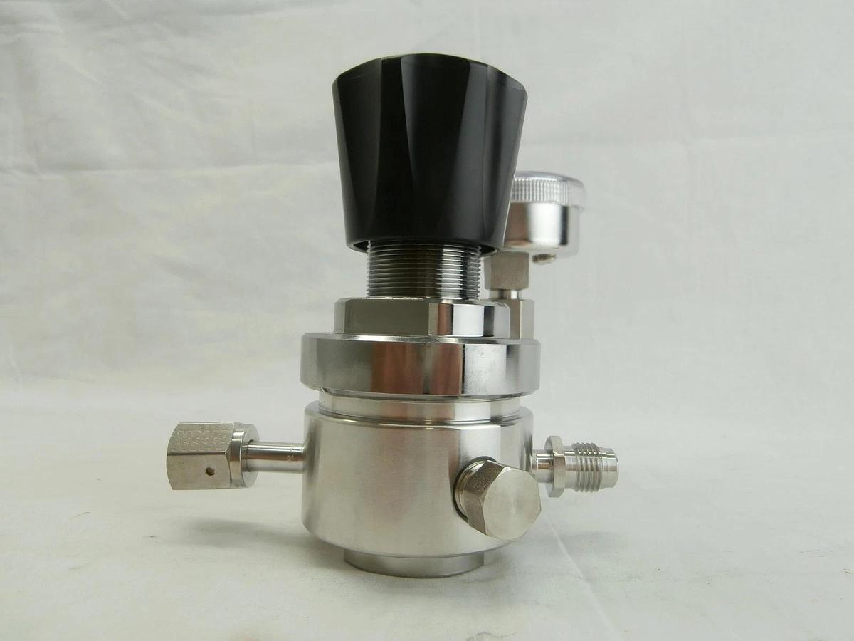 Used Tescom 44-3262JR91-145 Manual Pressure Regulator Valve 44-3200 Working