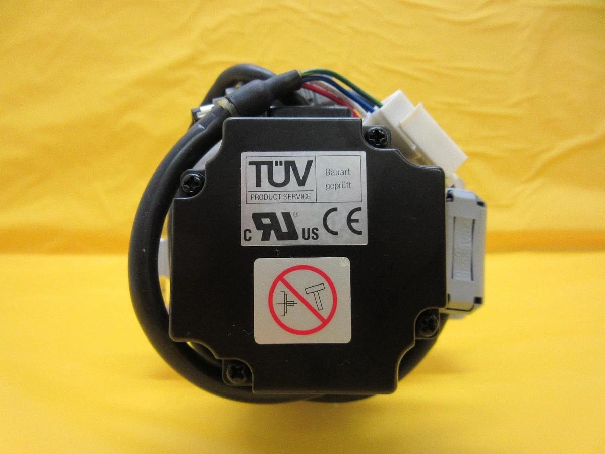 Used Yaskawa Electric SGMAH-02A1A4S AC Servo Motor Assembly Used Working
