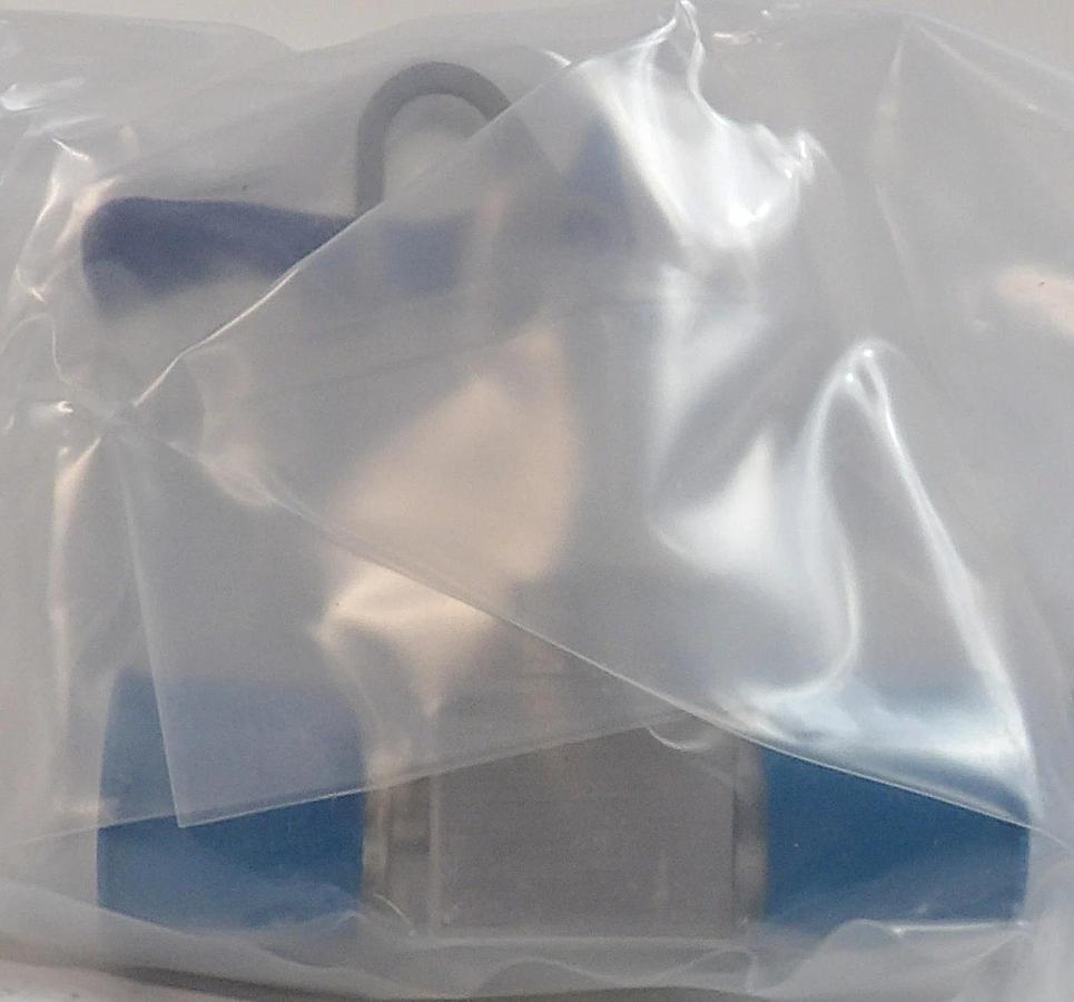Swagelok 6LV-DTFR4-P-BL Diaphragm Toggle Valve Reseller Lot of 7 New Surplus