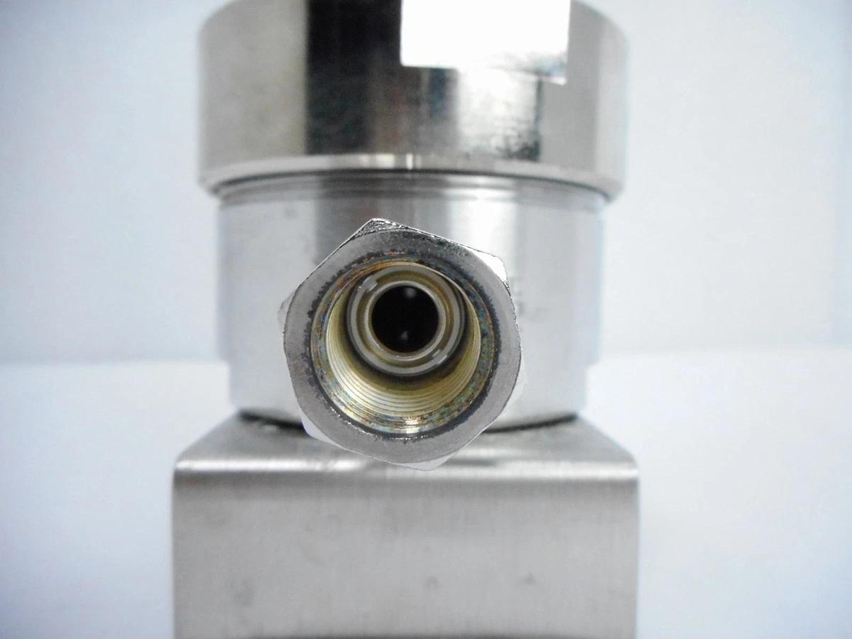 Used Parker 45300332EVPM Manual Regulator Valve SQ420E-1002PFSFM4.48PMEV Used Working