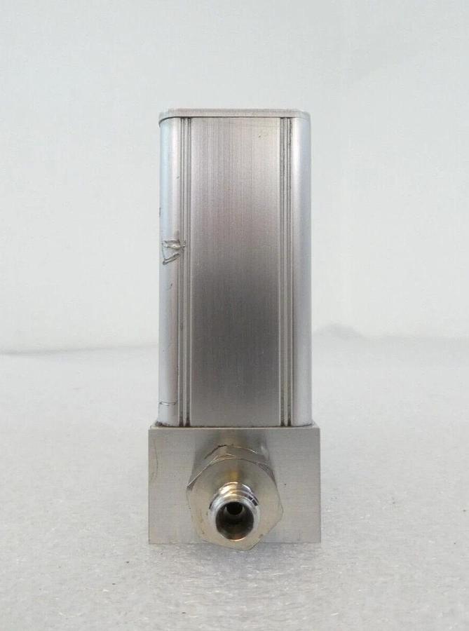 Used Bronkhorst Mani-Flow Mass Flow Meter Set of 2 MIC-104D MIC-202F Xevo Q2 Working