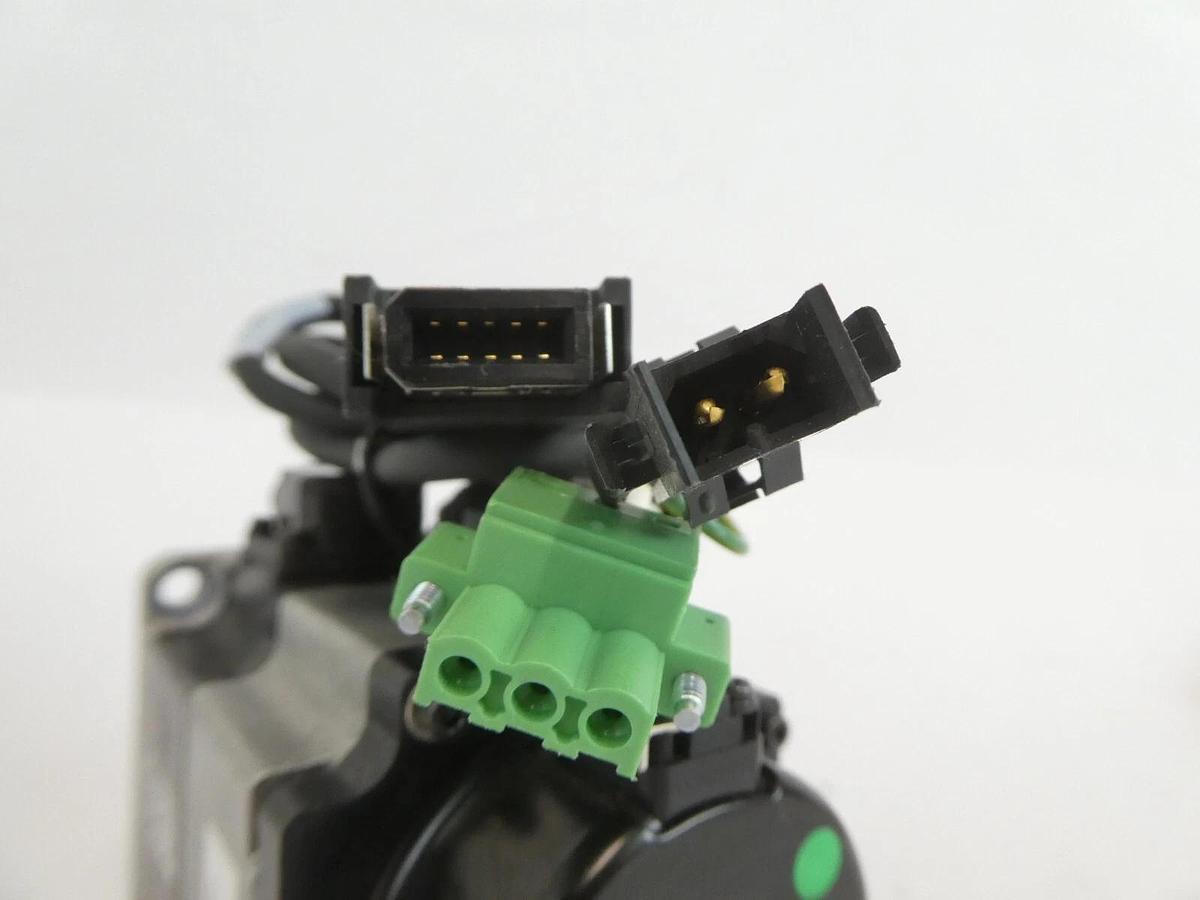 Used Sanyo Denki R2AA06010FCRBMM AC Servo Motor SANMOTION R Reseller Lot of 2 Working