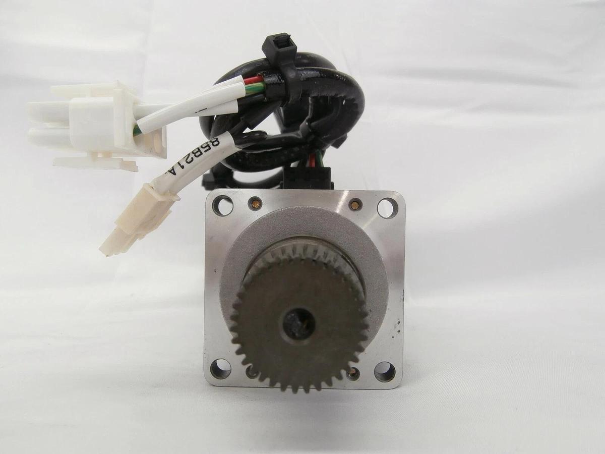 Used Mitsubishi Electric HC-MF23BG1-UE AC Servo Motor 200W Working Spare