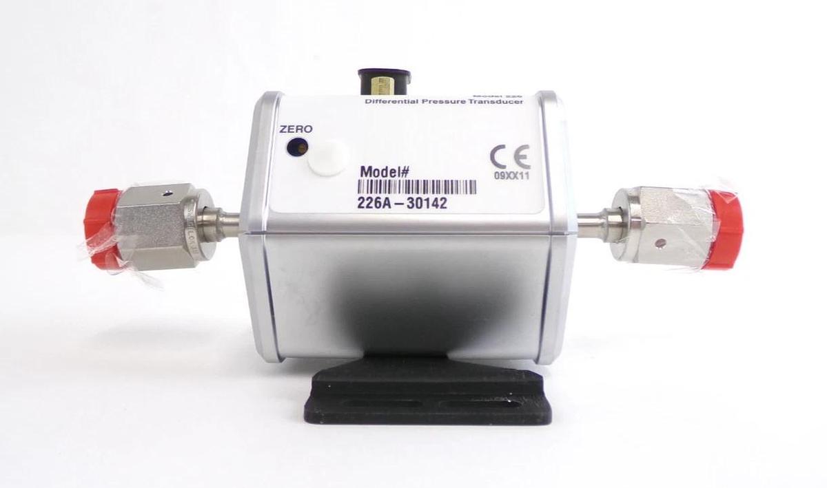 MKS Instruments 226A-30142 Differential Pressure Transducer AMAT Lot of 2 New