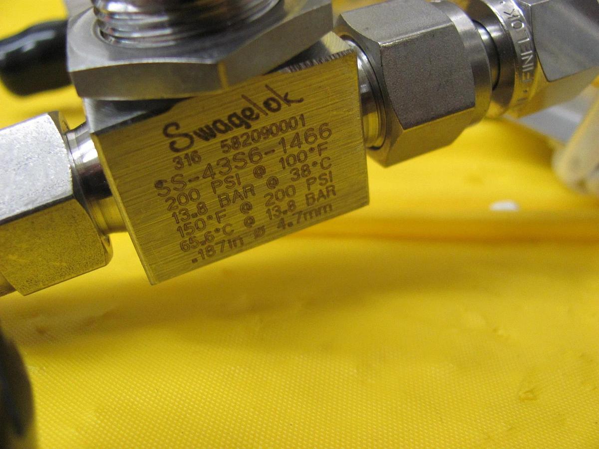 Used TEL Tokyo Electron 300mm Develop Station Pneumatic Distribution ACT12 Working