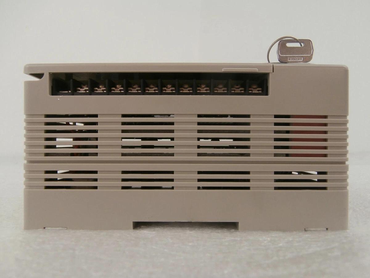 Used Keyence LK-2001 CCD Laser Displacement Sensor LK Series Working Surplus