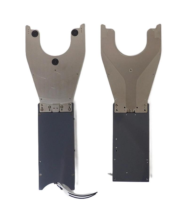 Used Kawasaki Robotics 40480-0460 300mm Dual Arm Robot Hand End Effector Set of 2 New