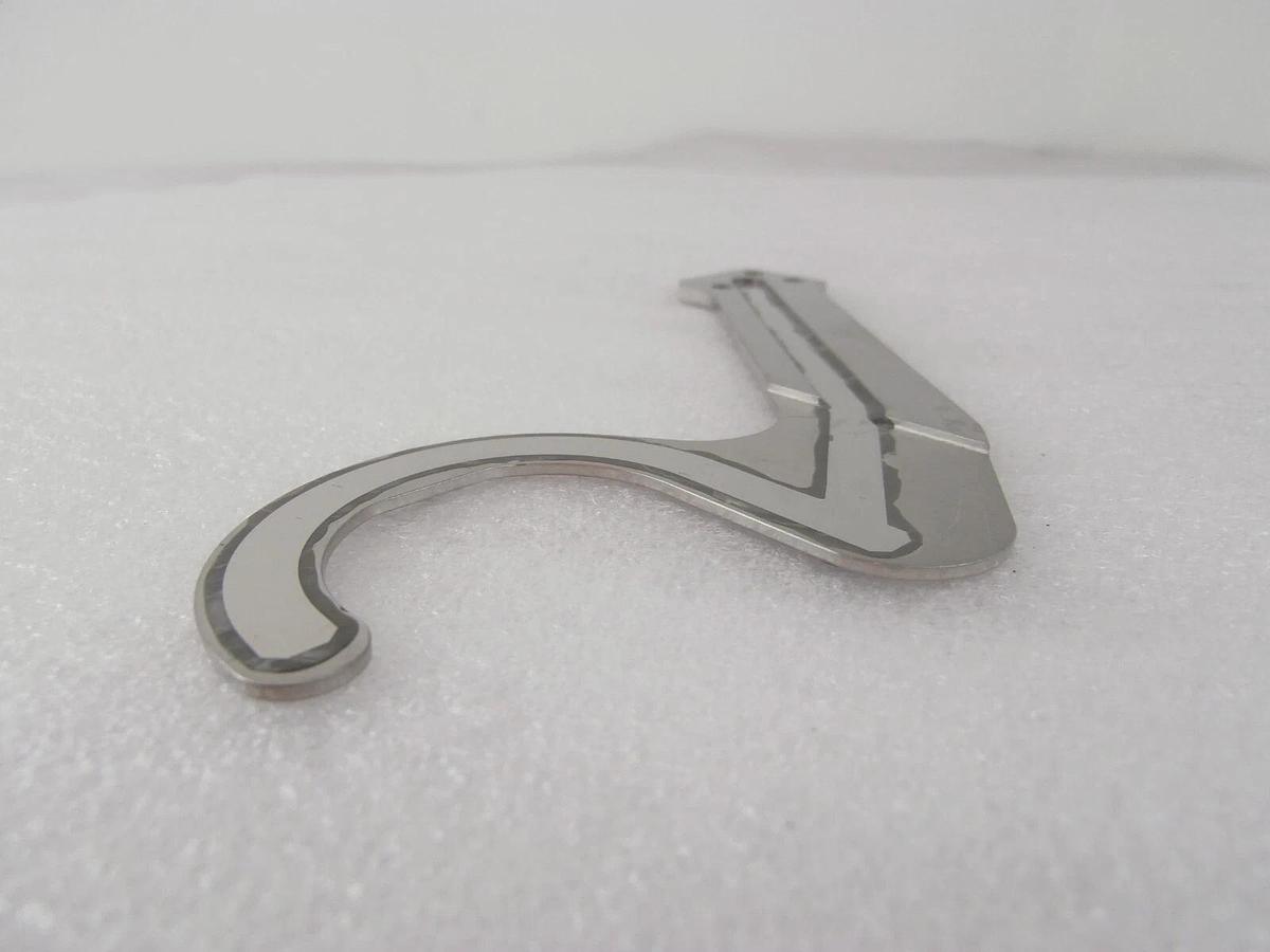 Used ASML 8790135 Robot Unload Arm End Effector Fork Litho DSQ DST 233448878 Working