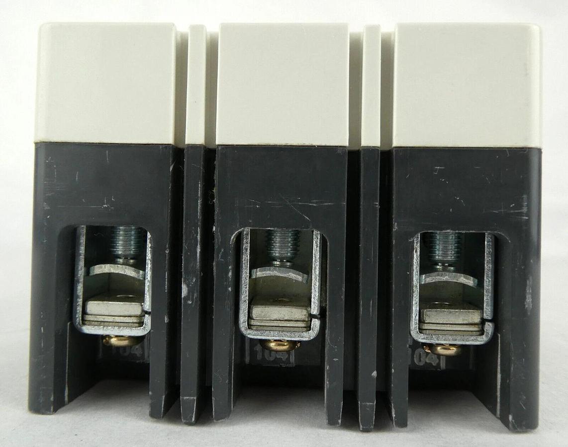 Used Eaton 6639C94G84 Circuit Breaker FD3015L Reseller Lot of 2 Working