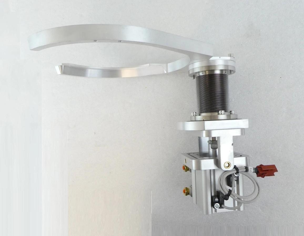 Used AMAT Applied Materials 0020-90540 200mm Wafer CVD Gimbal Assembly SMC Surplus